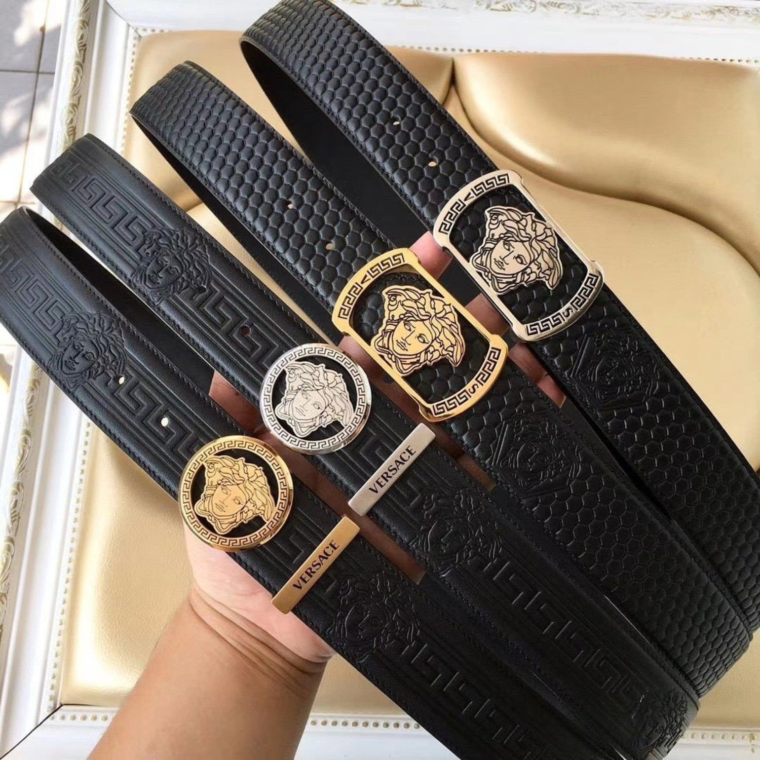 Cintos Versace