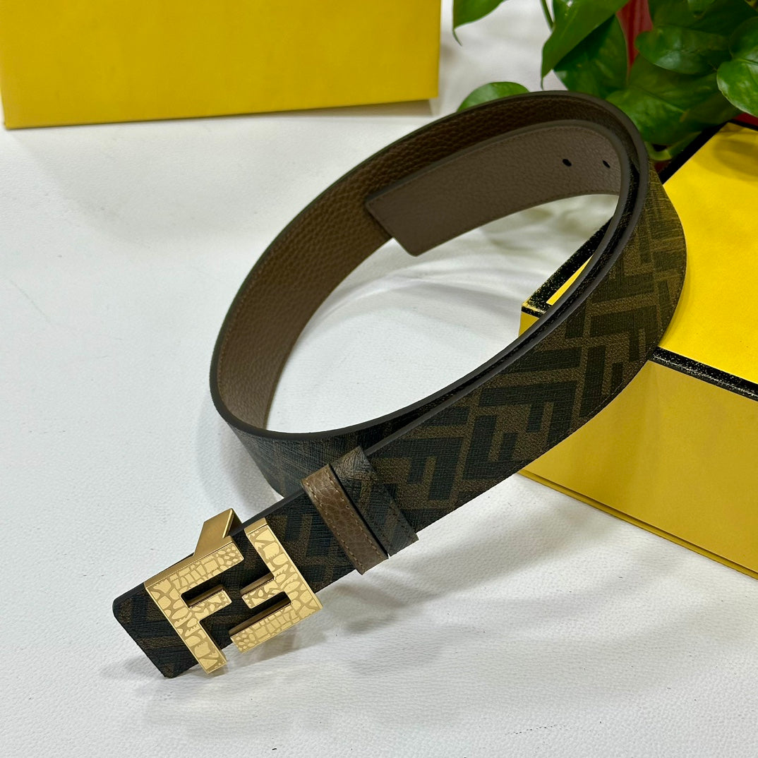 Cintos Fendi