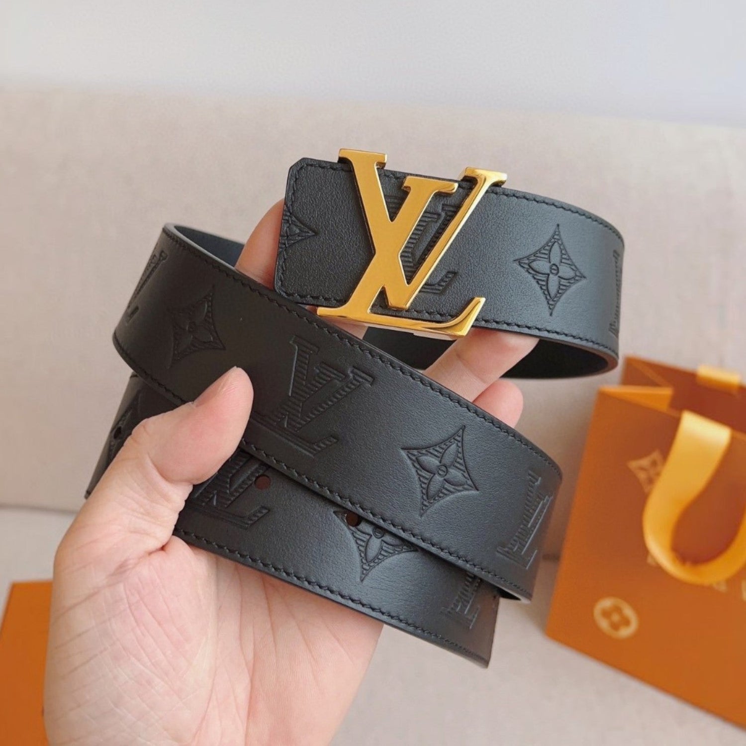 Cintos Louis Vuitton