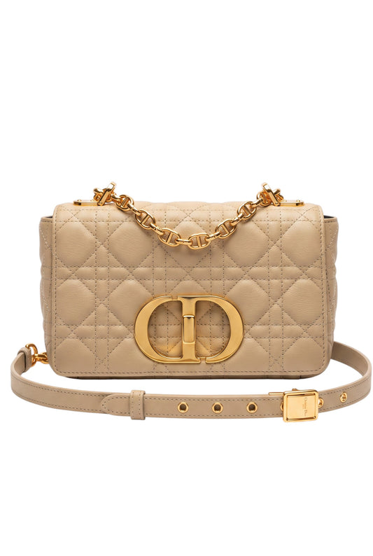 Dior Caro – Elegancia atemporal en beige